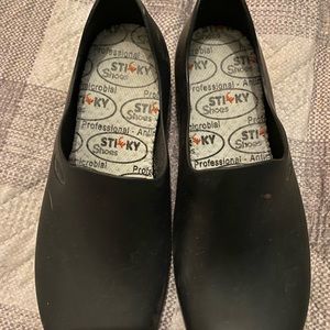 Stiky professional anti microbial non skid black slip on nursing shoes size 7.5